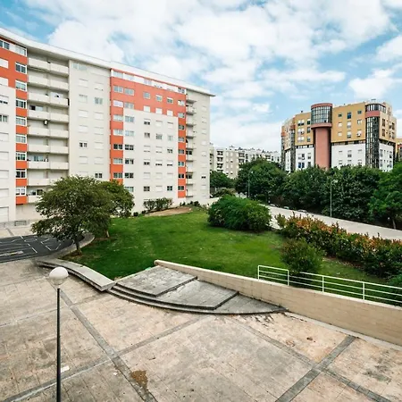 Conchas - Spacious 1 Bdr With Free Parking Lisboa