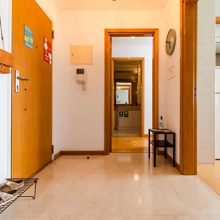 Apartman Conchas - Spacious 1 Bdr With Free Parking *