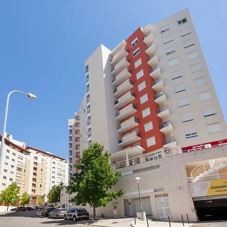 Conchas - Spacious 1 Bdr With Free Parking Apartman Lisboa